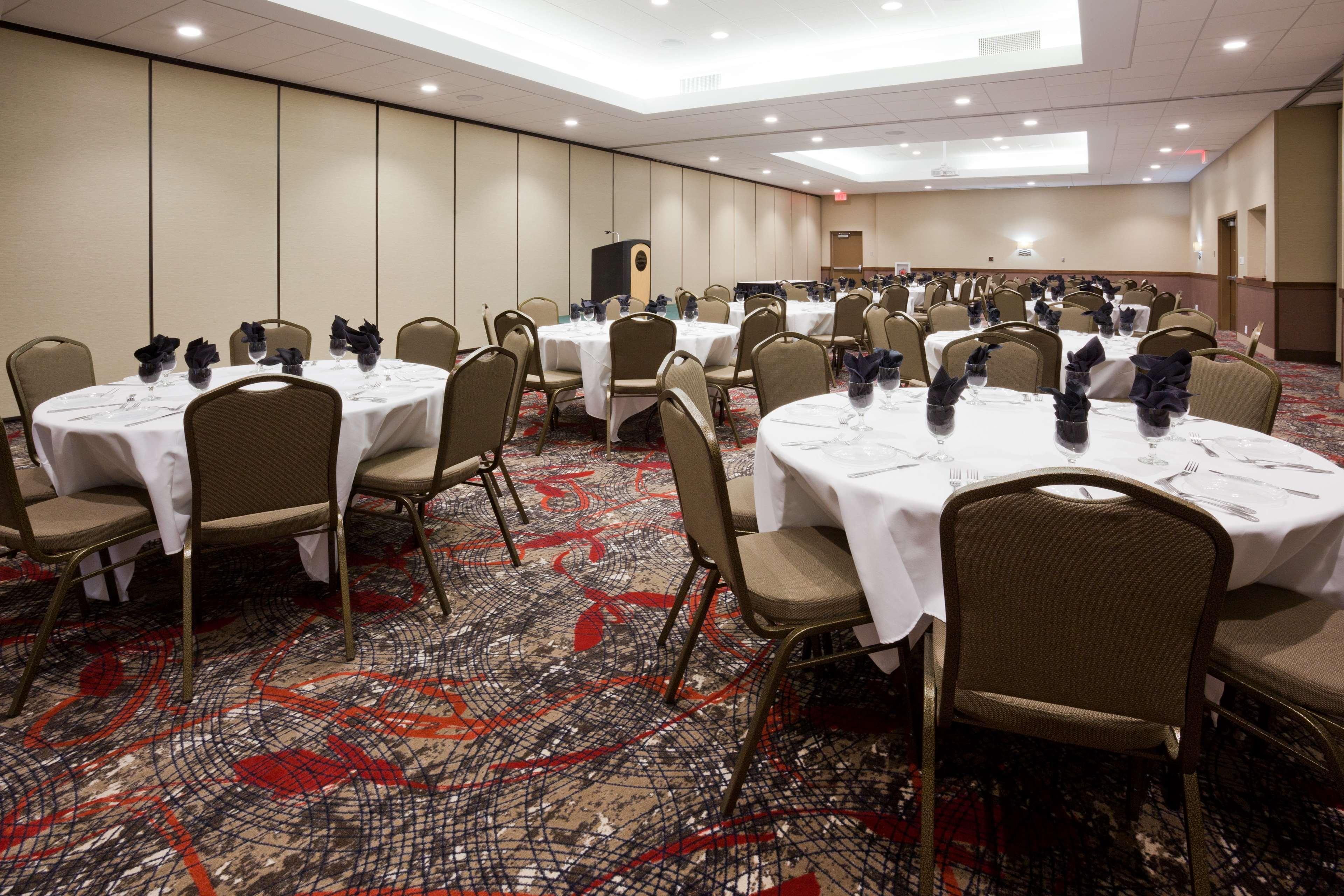 Best Western Plus Willmar מראה חיצוני תמונה