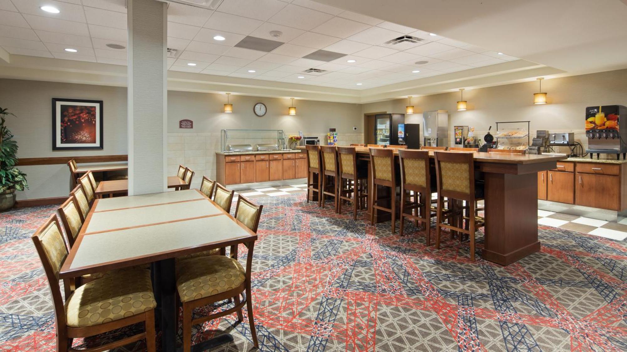 Best Western Plus Willmar מראה חיצוני תמונה